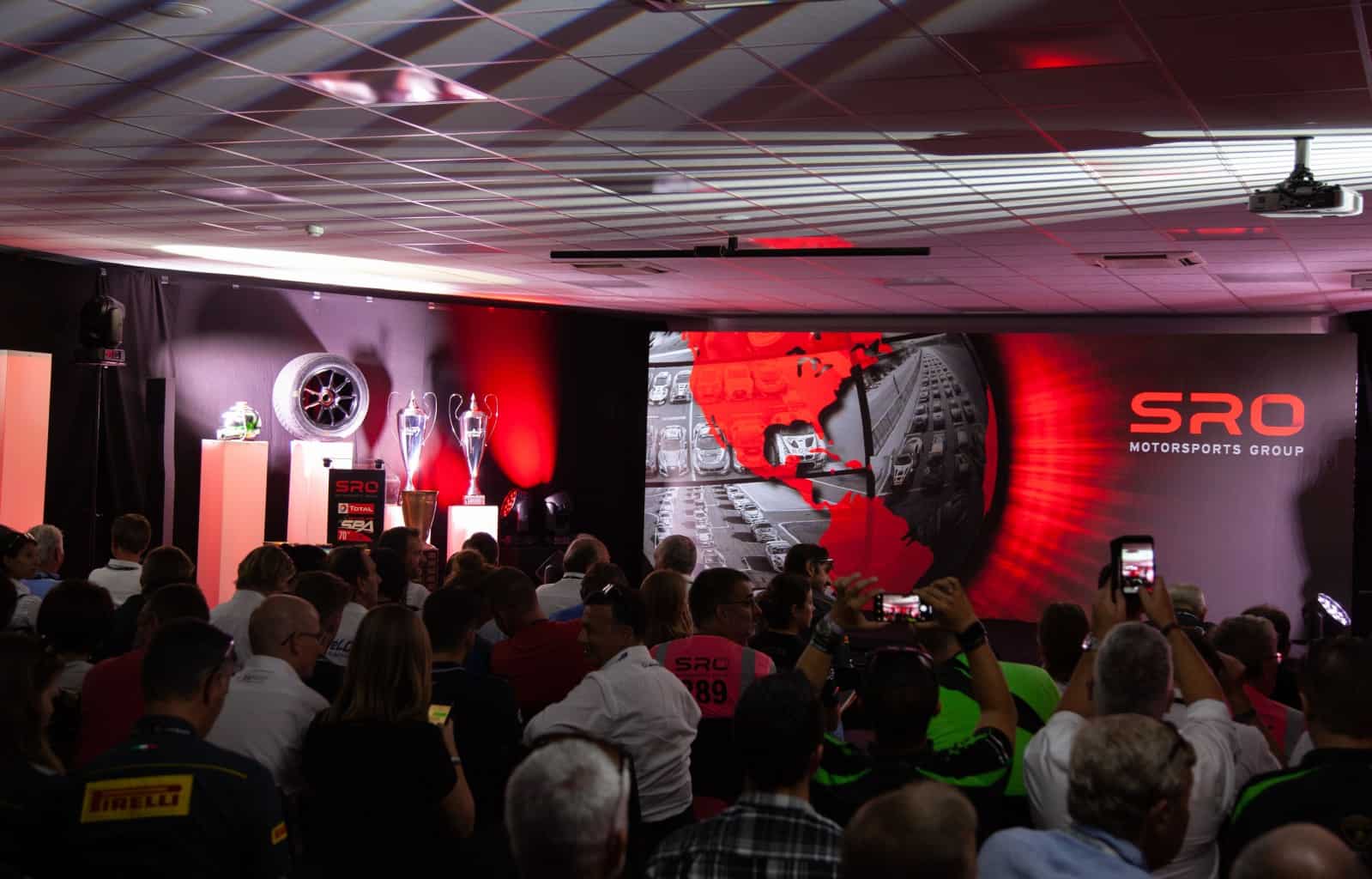 Organisation de la conférence de presse d''SRO par So Event