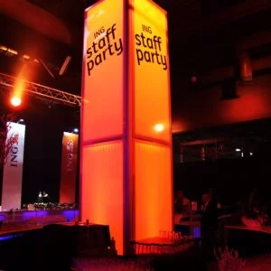 Totems plexi lumineux