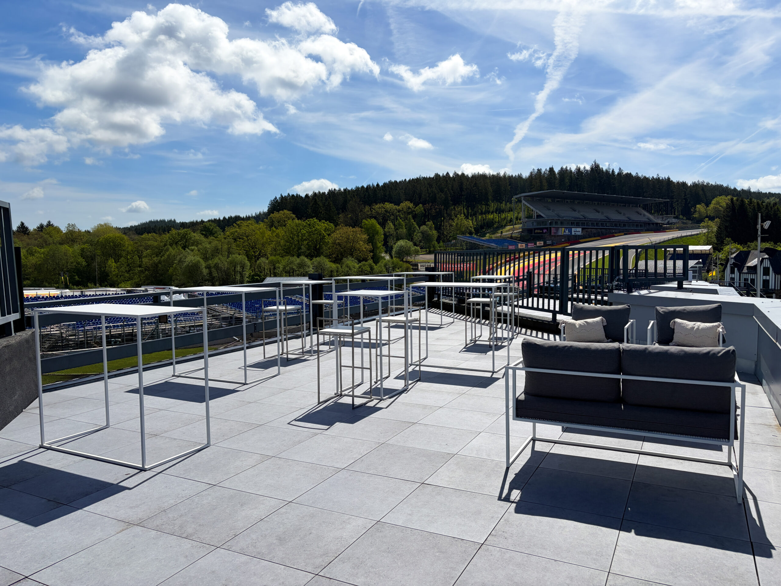 Mezzanine terrace 8-9 (3)
